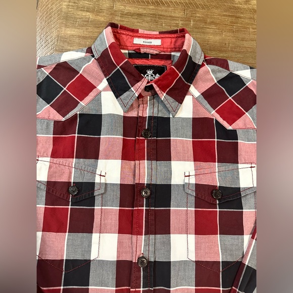 Express Men's Maroon/ White Plaid Button Up Fitted Shirt Size M Front Pockets - Picture 6 of 16